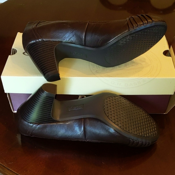 Bass Mia - Picture 2 of 6